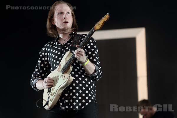 TWO DOOR CINEMA CLUB - 2016-08-26 - SAINT CLOUD - Domaine National - Grande Scene - 